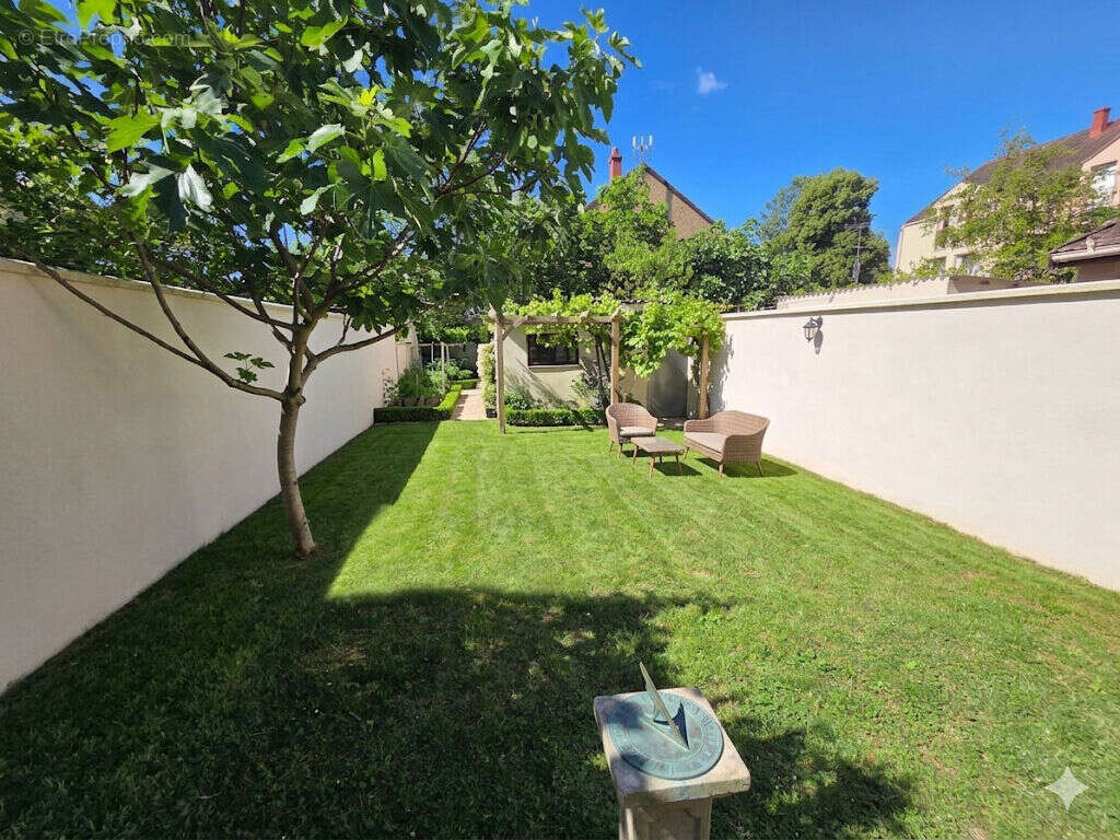 Maison à AULNAY-SOUS-BOIS