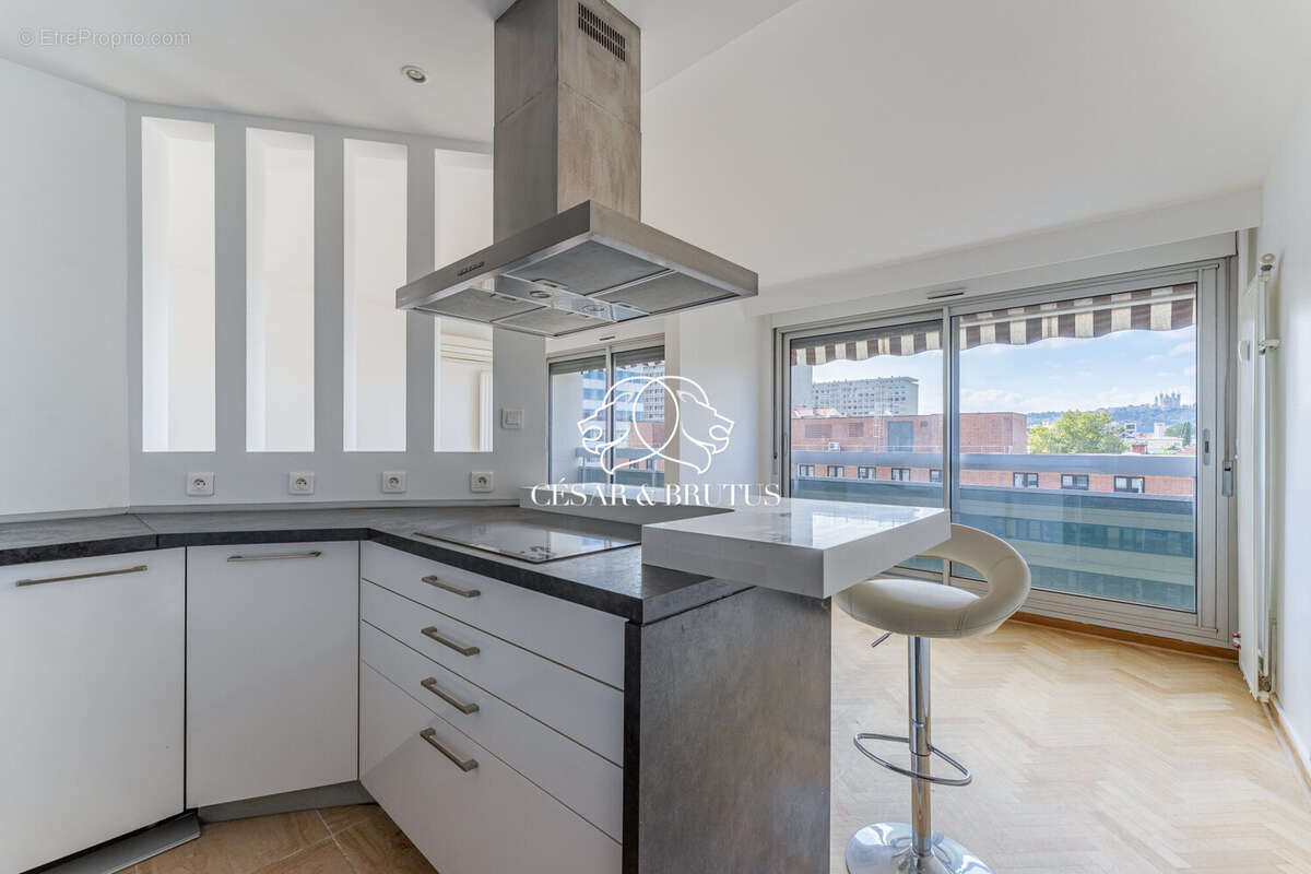 Appartement à LYON-6E