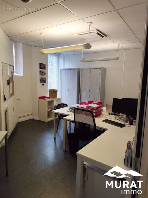 Commerce 220 m² à Clermont-Ferrand  - photo 6