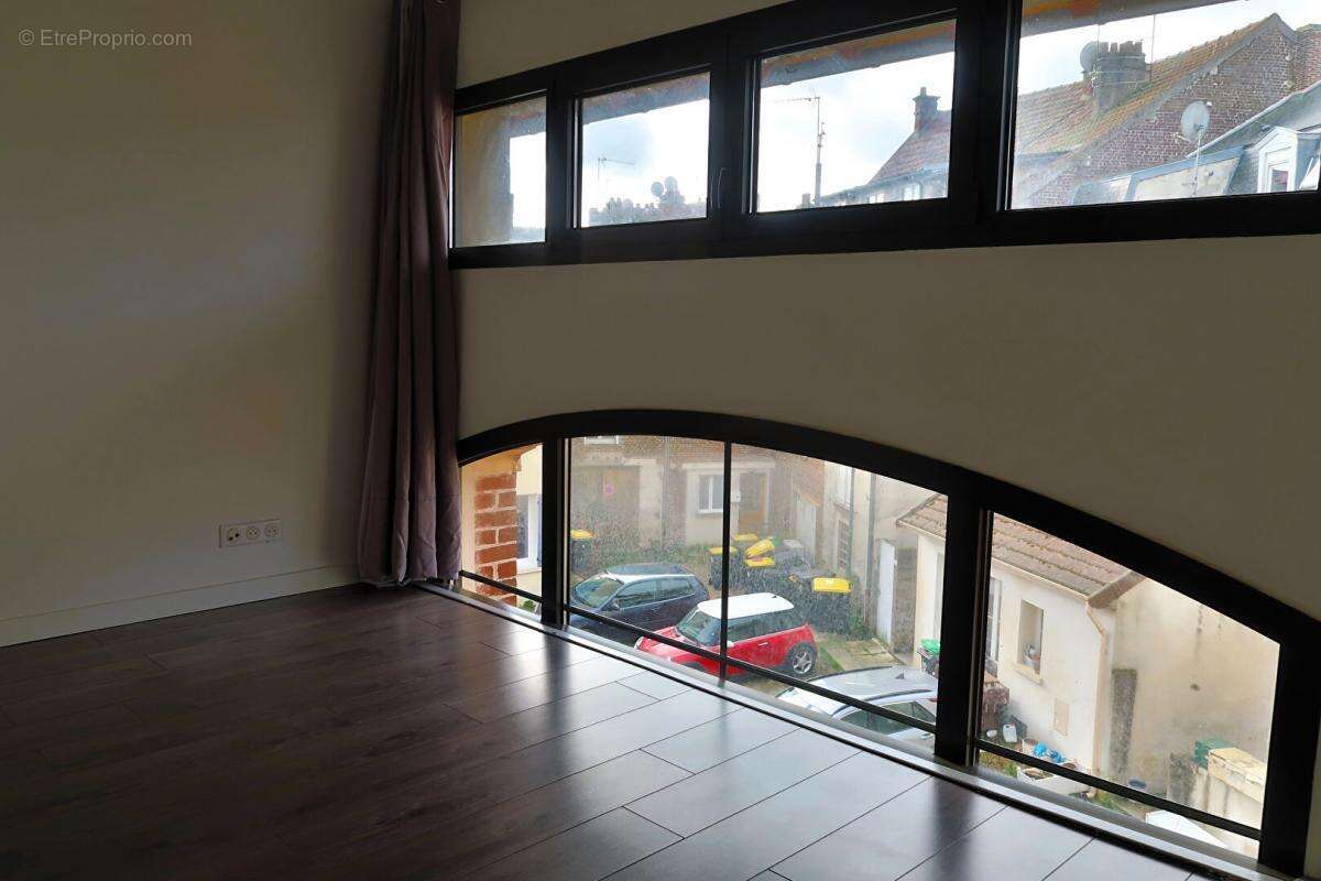 Maison à MARINES