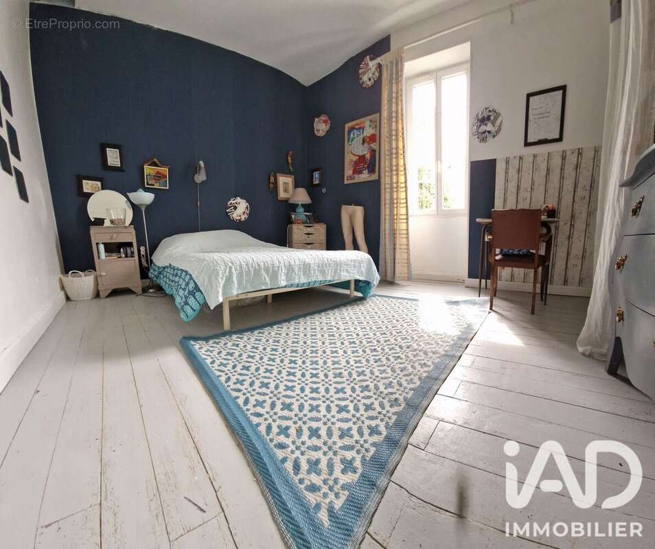 Maison 210 m² à Payrac  - photo 6