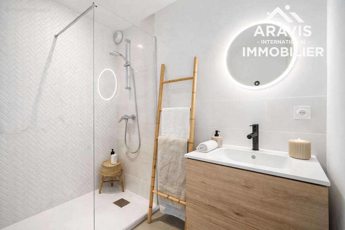 Maison à ALLONZIER-LA-CAILLE