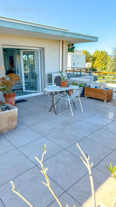 Appartement à FREJUS