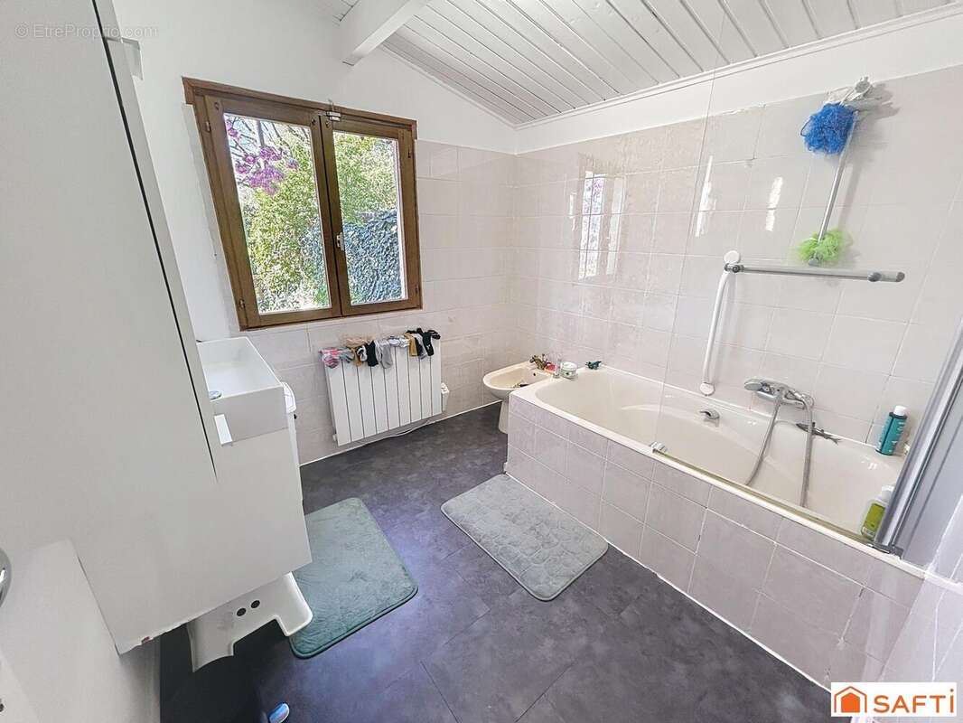 Photo 9 - Maison à VERRIERES-LE-BUISSON