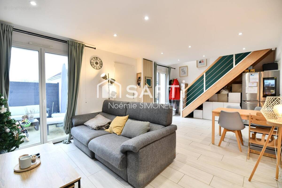 Photo 1 - Maison à CERNY