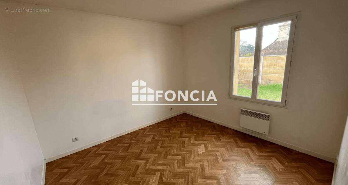 Maison à MONCE-EN-BELIN