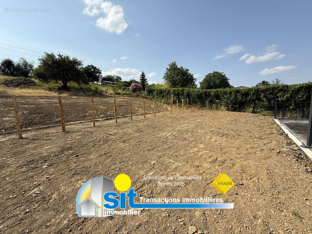 Appartement à COMMUNAY