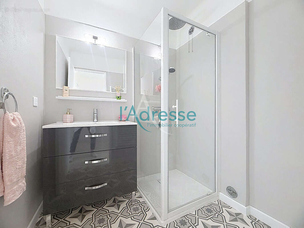 Appartement à MANDELIEU-LA-NAPOULE