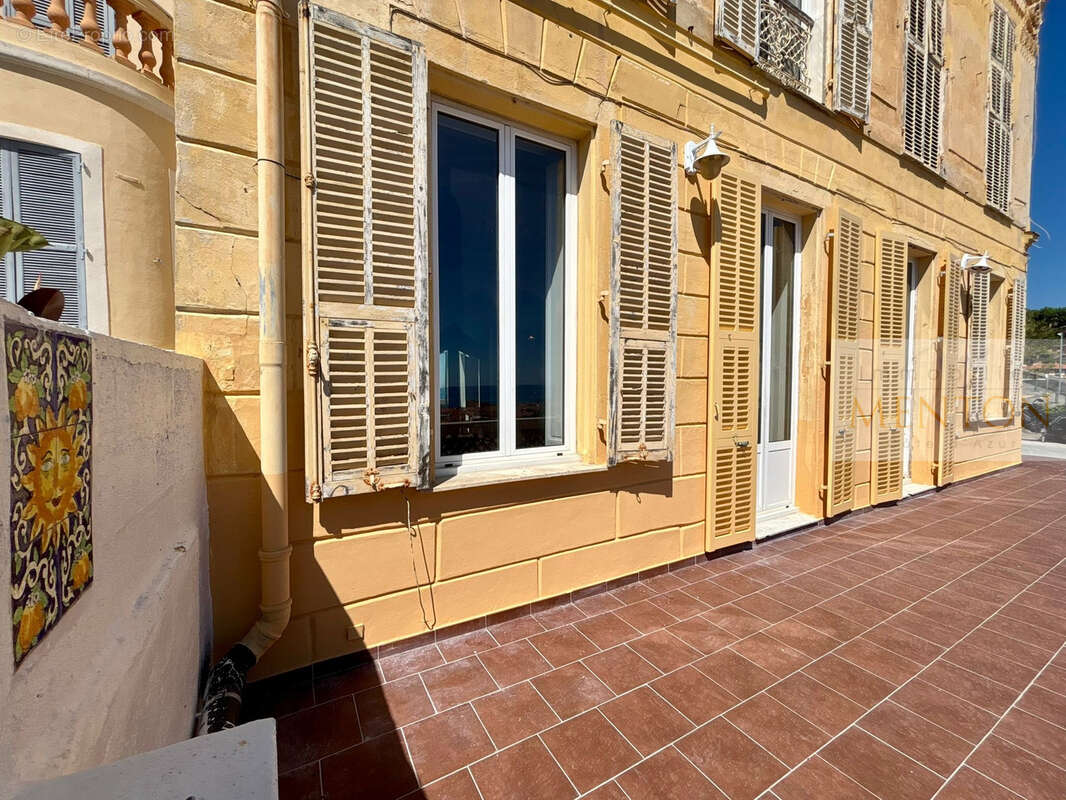 Appartement à MENTON