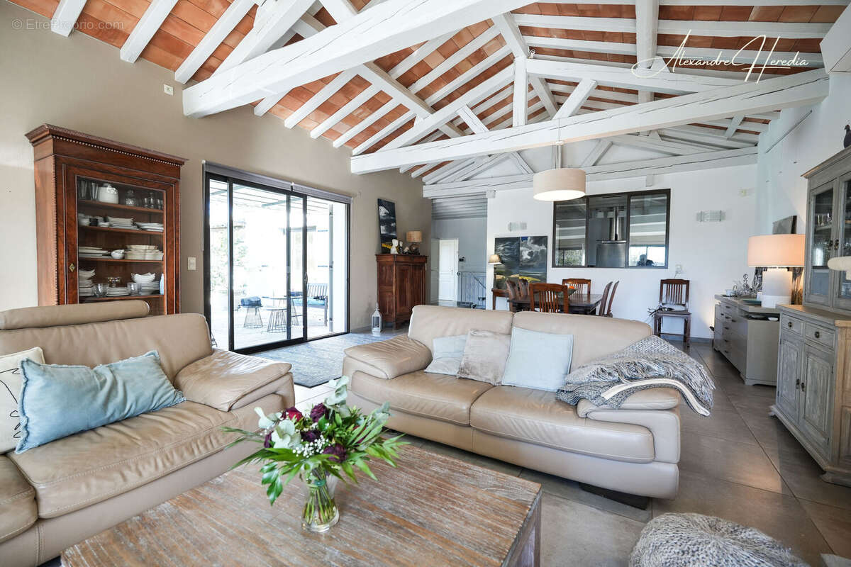 Maison à SAINT-QUENTIN-LA-POTERIE