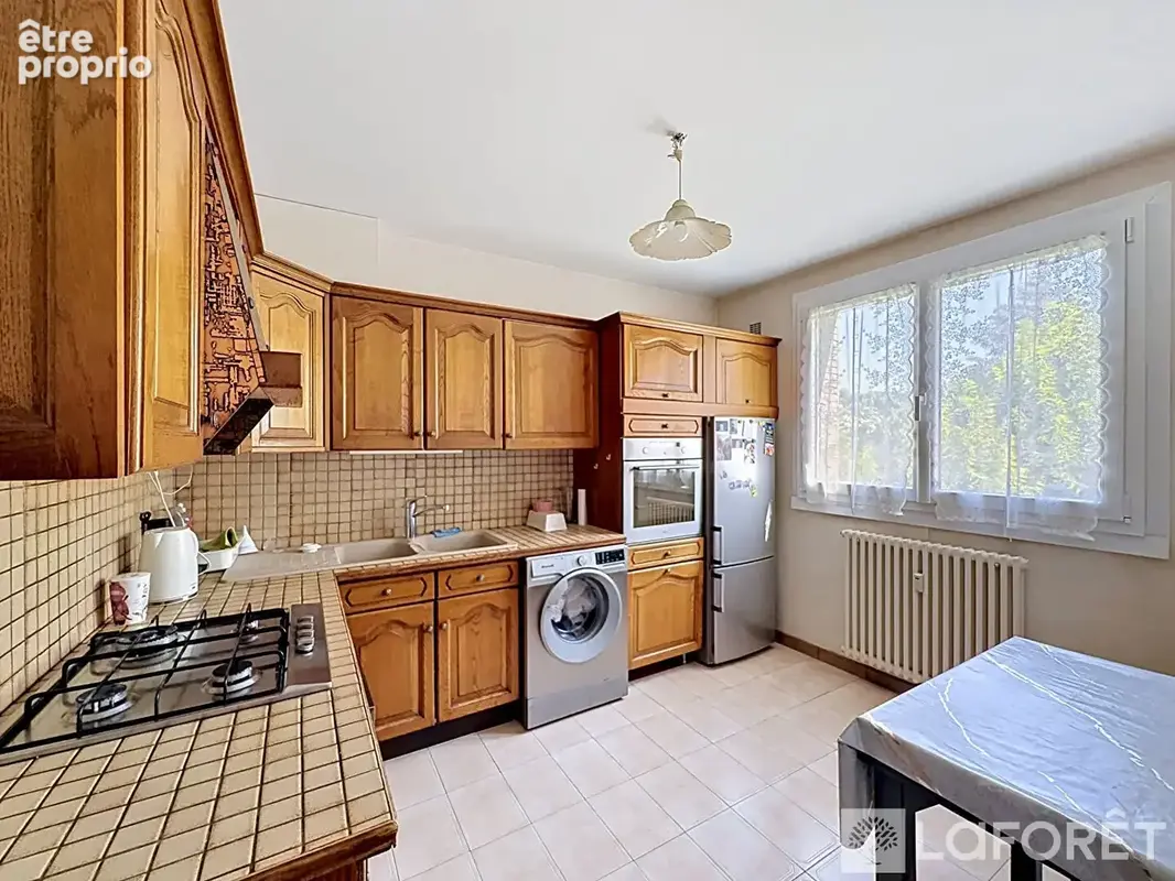 Appartement Bourgoin Jallieu Centre-Ville 5pièces 86.50 m2 - photo 4
