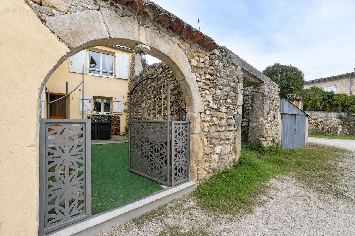 Immeuble 330m² idéal investisseur à Alès - photo 6