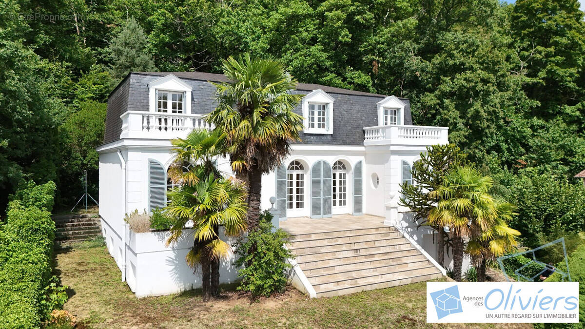 Maison à CHEVREUSE