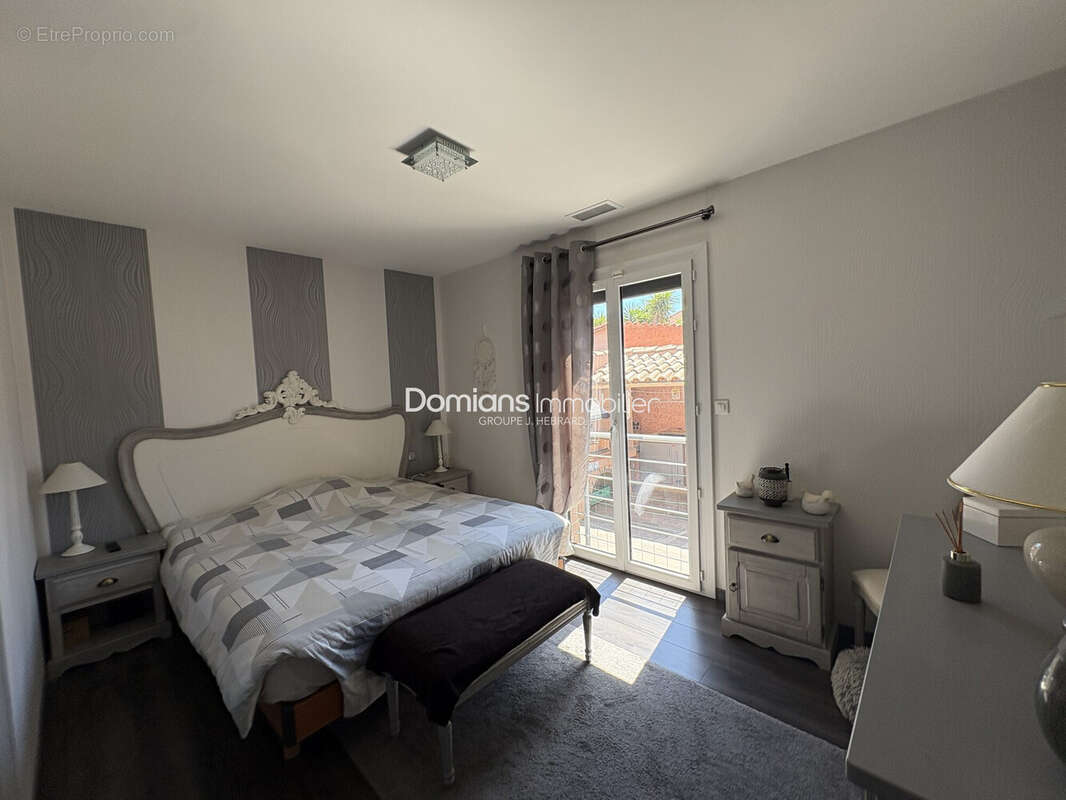 Maison 108 m² à Thuir  - photo 8