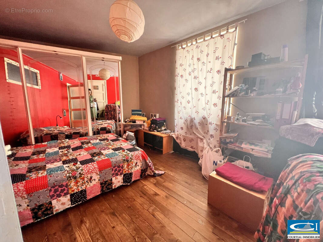 Maison 170 m² à Saint-Felicien  - photo 6