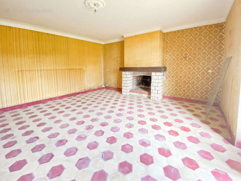 Dpt Gers (32), à vendre Proche de RISCLE château T6 de 327 m² habitables + 580 m² de dépendances attenantes sur 8157 m² de terra - photo 33