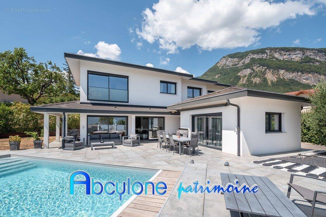 Maison à BERNIN