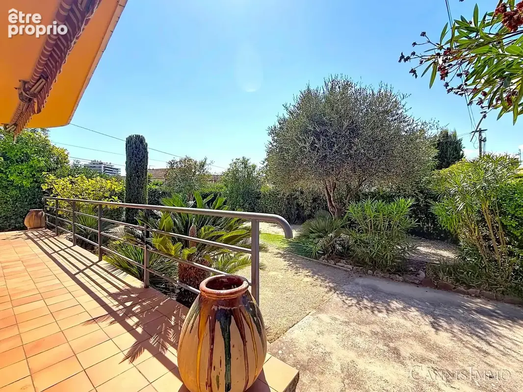 Maison 140 m2 apercu mer proche des plages  / cannes croix des gardes - photo 11