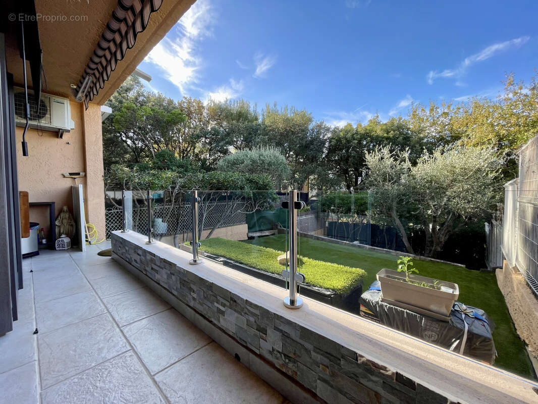 Appartement à SIX-FOURS-LES-PLAGES