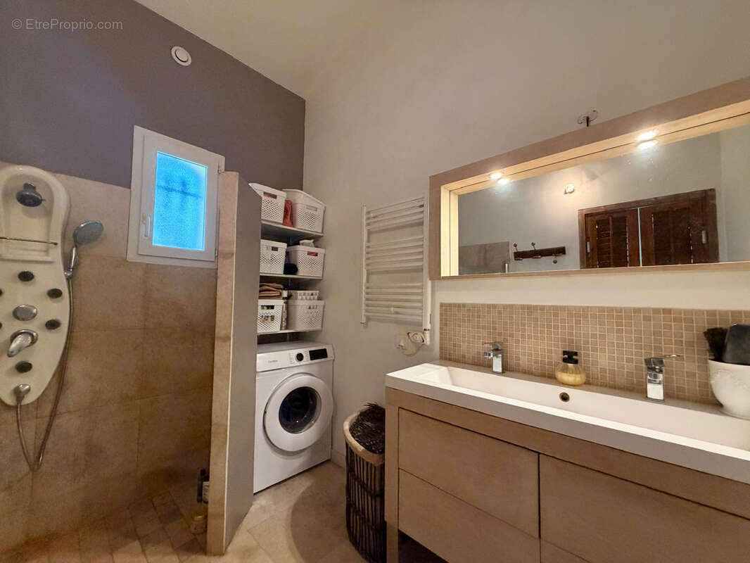 Maison à NIMES