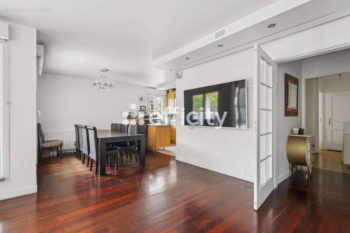 Appartement à MONTROUGE