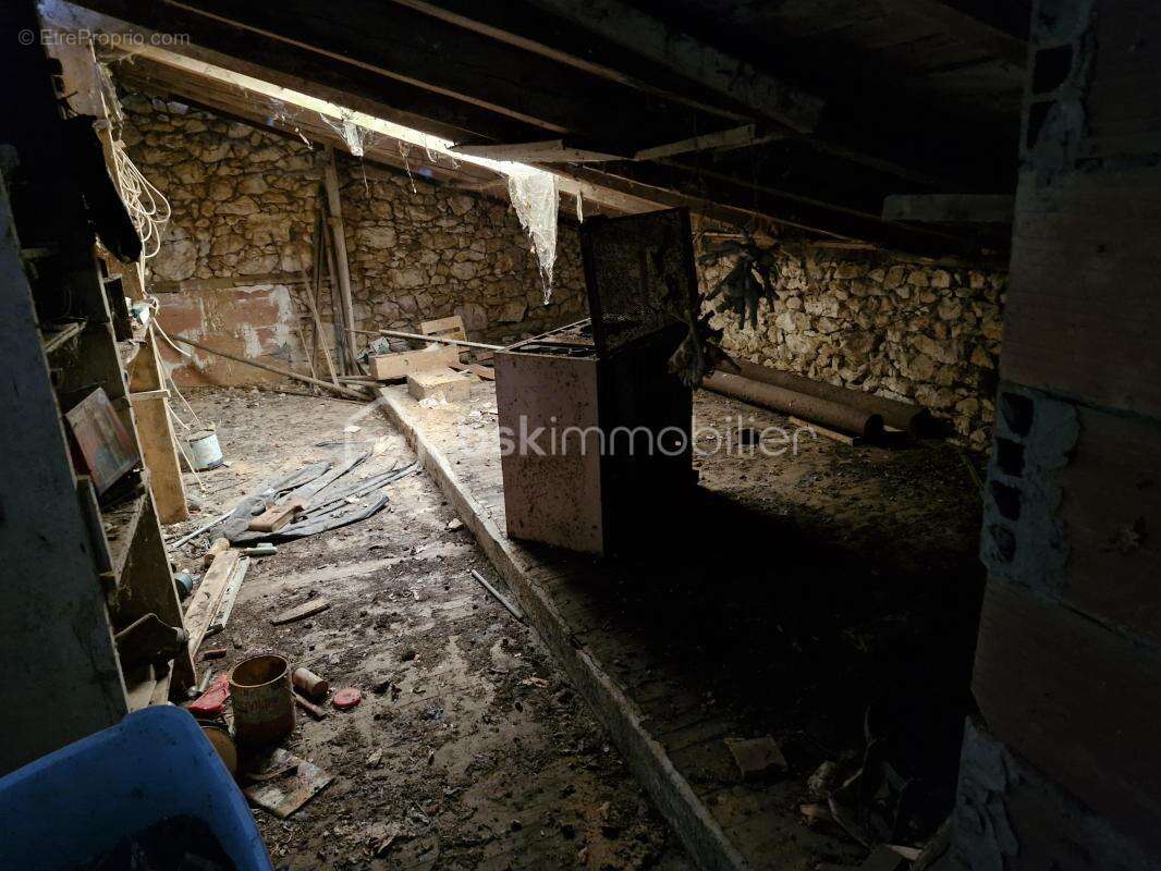 Maison à SAINT-QUENTIN-DE-CAPLONG