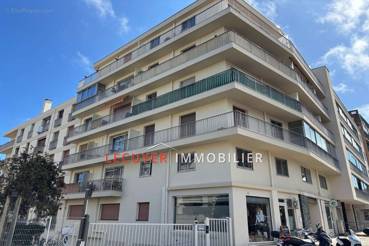 Appartement 27 m² à Vallauris  - photo 6