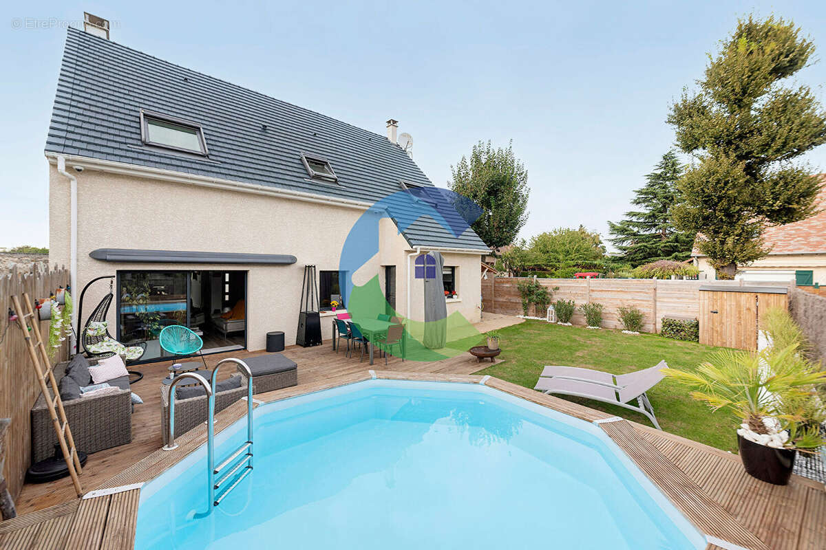 Maison à BALLAINVILLIERS