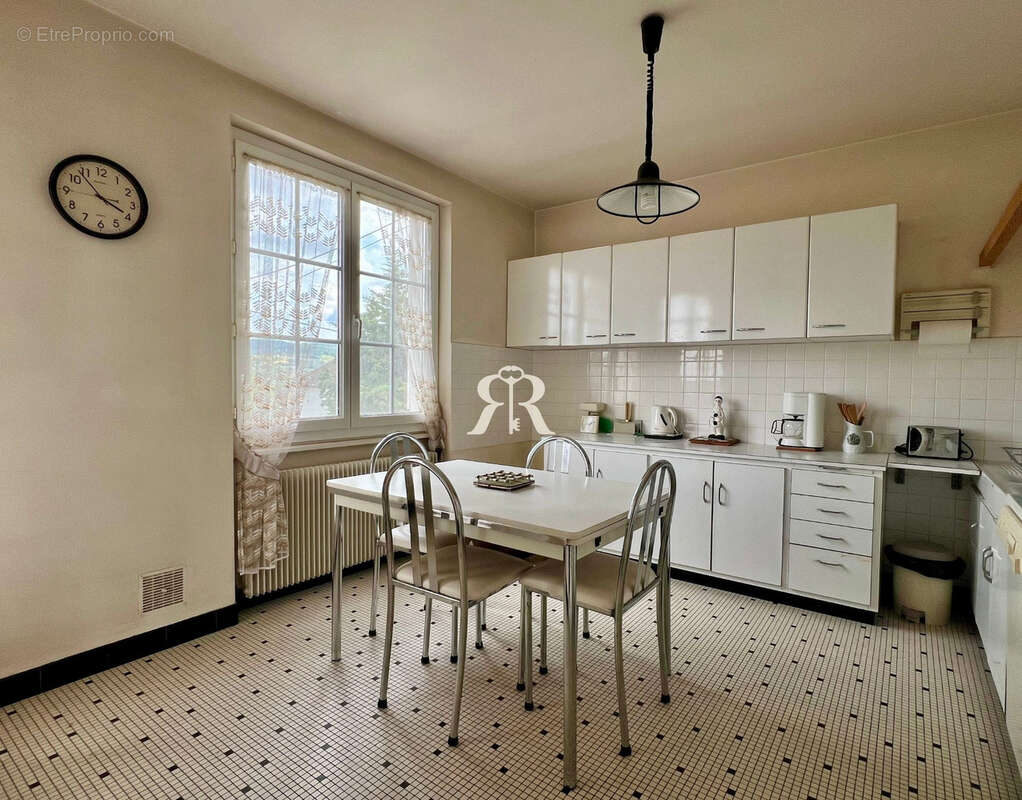 Maison à PONT-DU-CHATEAU