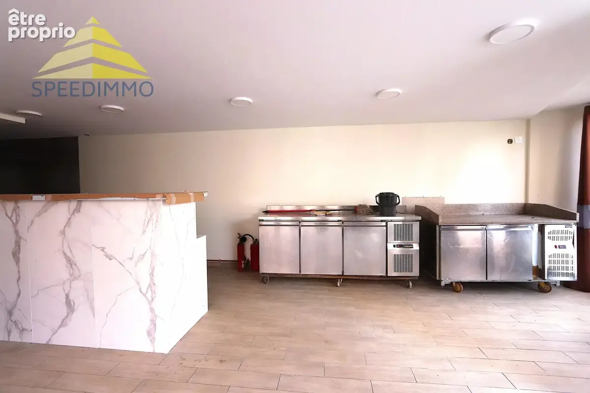 Immeuble de rapport – commerce + 3 appartements - photo 5