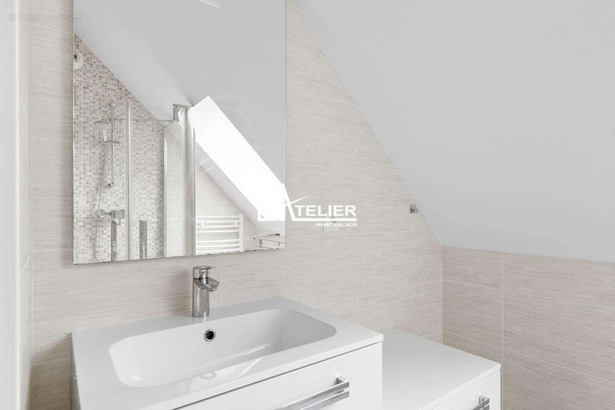 Appartement à L'ETANG-LA-VILLE