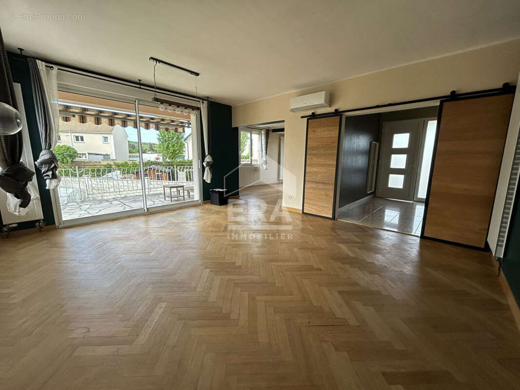 Maison à PLAISIR