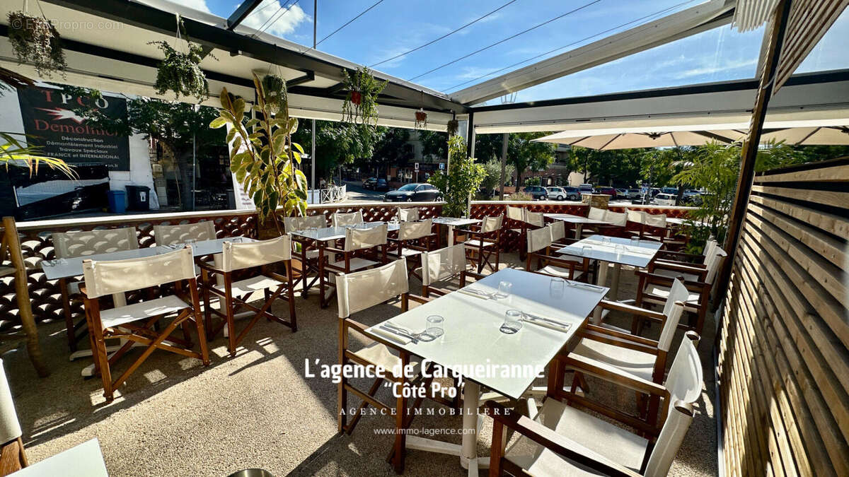 Commerce à CARQUEIRANNE