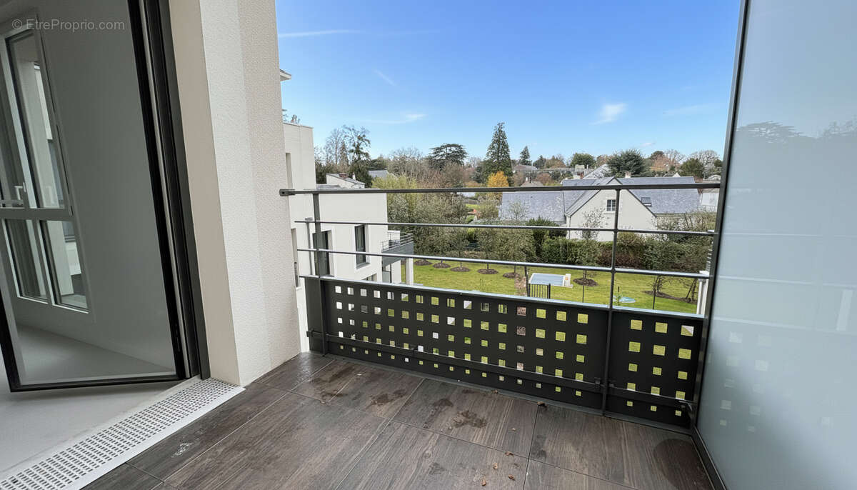 Appartement à SAINT-CYR-SUR-LOIRE