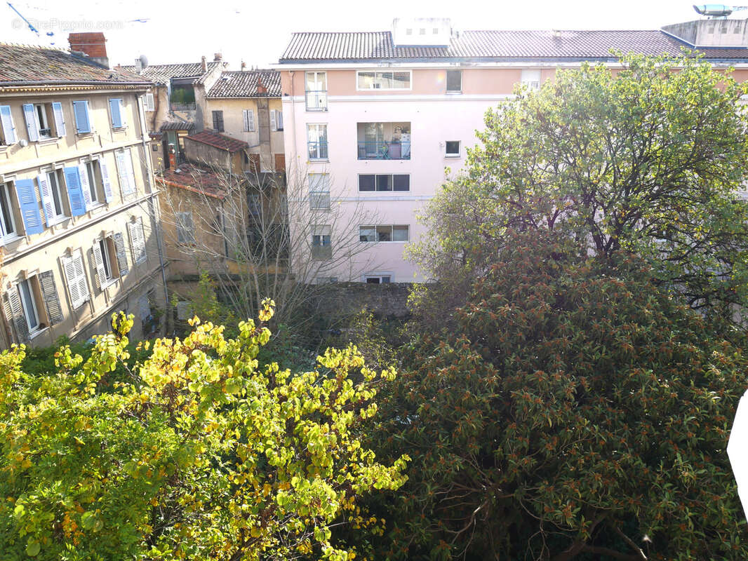Appartement à DRAGUIGNAN