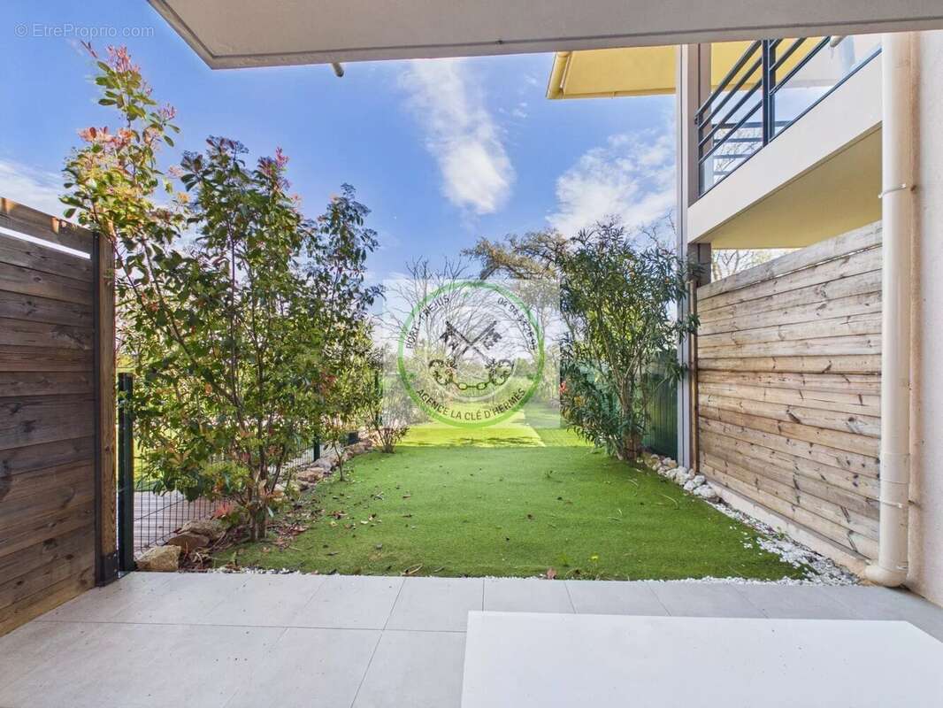 Maison à ROQUEBRUNE-SUR-ARGENS