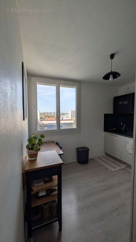 Appartement à vendre 4 pièces VILLEURBANNE (69 ) Limite Lyon 6 - photo 11