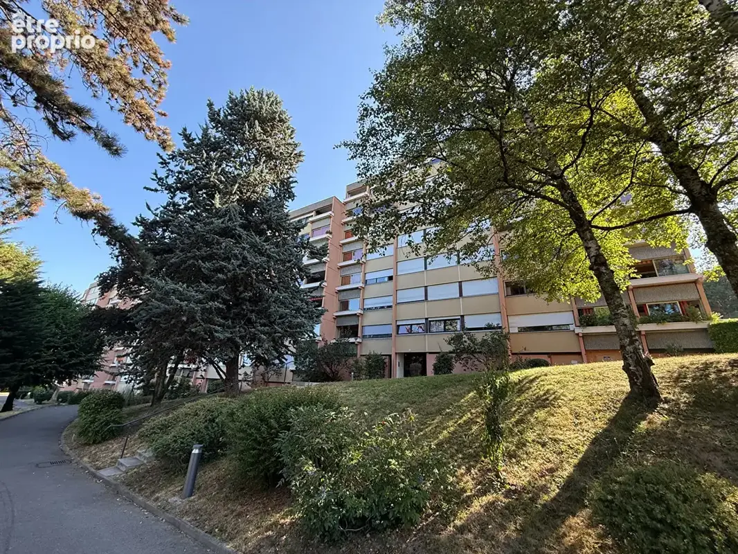 Appartement à VETRAZ-MONTHOUX