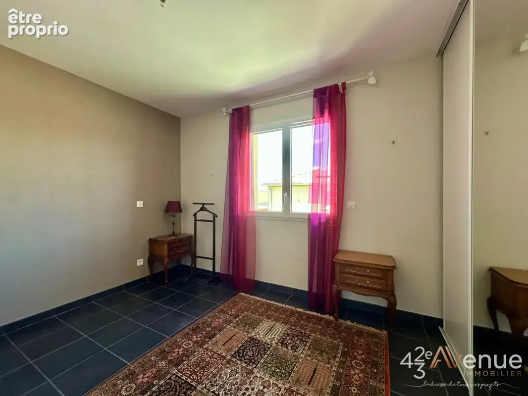 Appartement 80 m² à Saint-Cyprien  - photo 7