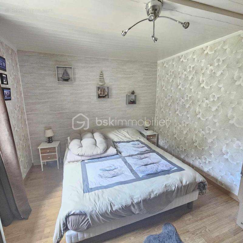 Maison à SAINTE-GAUBURGE-SAINTE-COLOMBE