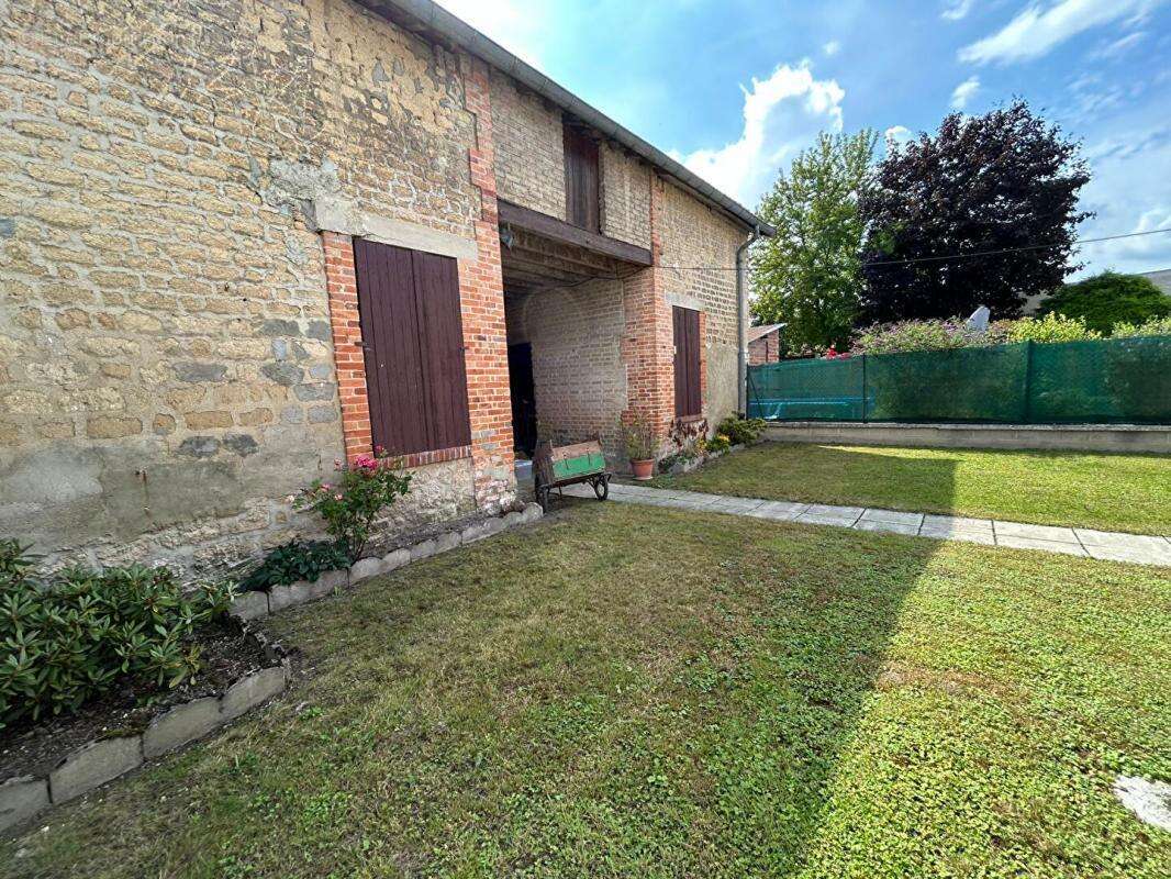 Maison à BOULT-SUR-SUIPPE