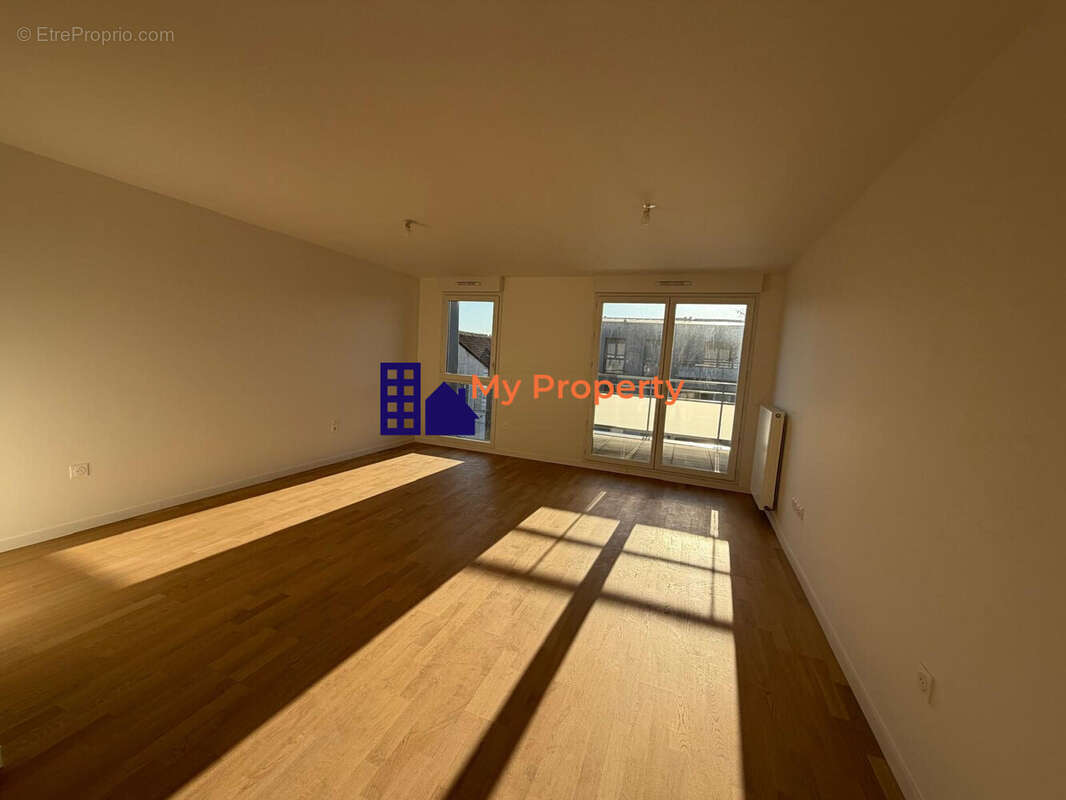 Appartement à HOUILLES