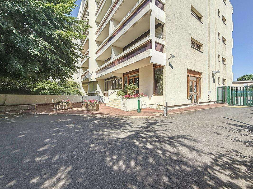 Appartement à VILLEJUIF