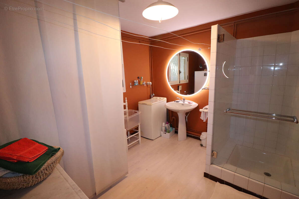Villa 5 chambres sur terrain 2000m2 avec piscine à 2 pas du village de flayosc - photo 22