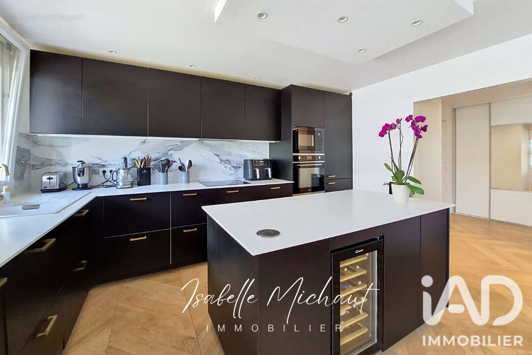 Appartement 82 m² à Poissy  - photo 2