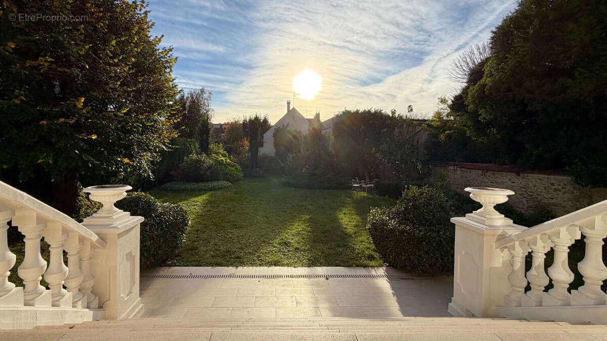 Maison à CORBEIL-ESSONNES