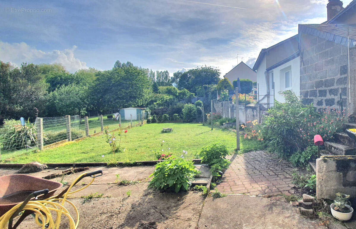 Terrain à LA MEIGNANNE