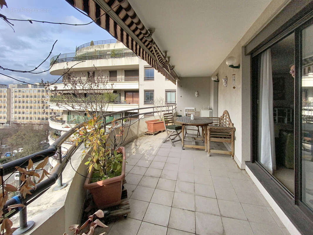 Appartement à LYON-3E