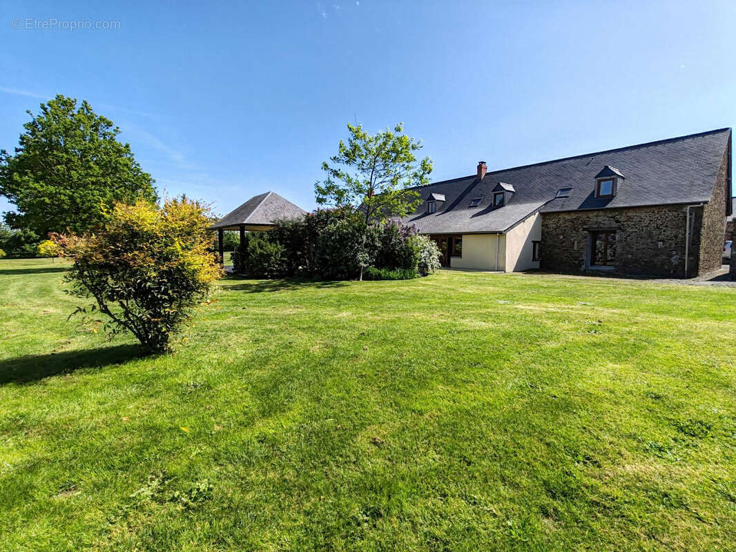 Maison à MARTIGNE-FERCHAUD