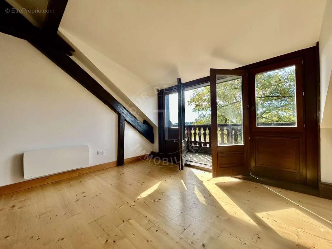 Maison à VILLY-LE-PELLOUX